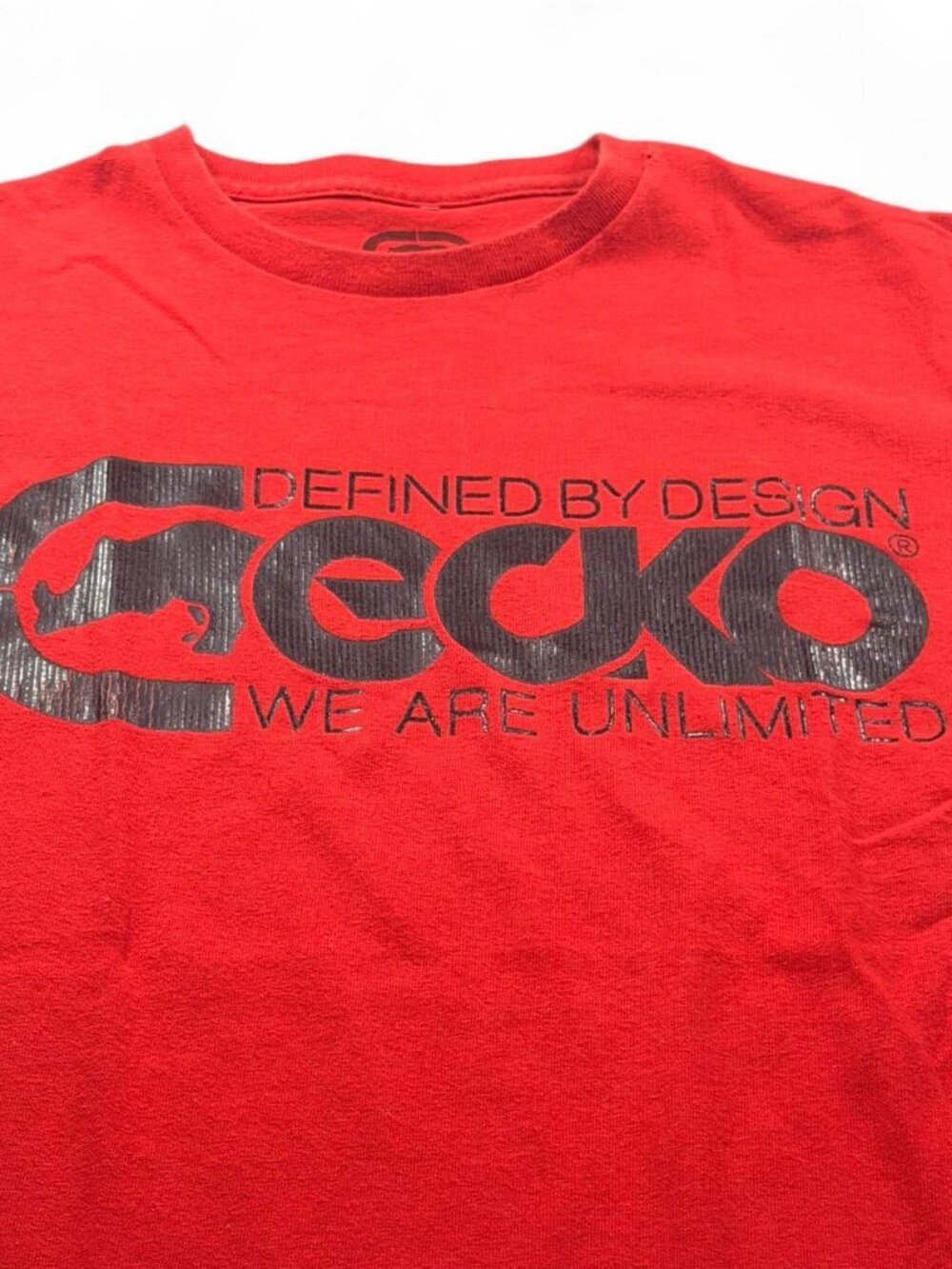 Vintage Y2K Style Ecko Unlimited Defined by Design Red Logo Tee Medium